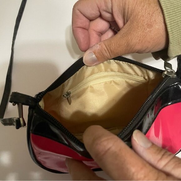 Stylish pink and Black Girls Crossbody Bag - Picture 5 of 5